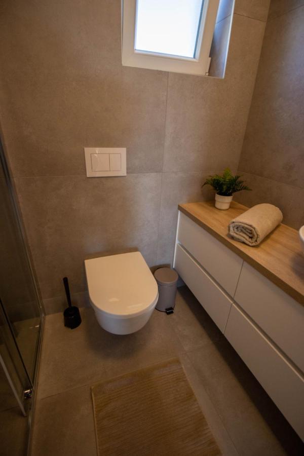 Apartman Senka บีโอกราดนาโมรู ภายนอก รูปภาพ